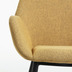 Nosh Konna Stuhl in Senfgelb mit schwarz lackierten Stahlbeinen