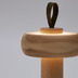 Nosh Luba tragbare Tischlampe aus massivem Eschenholz und grnem Baumwollgriff, Beige