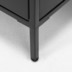 Nosh Shantay Nachttisch 40 x 50 cm aus Stahl mit schwarzem Finish