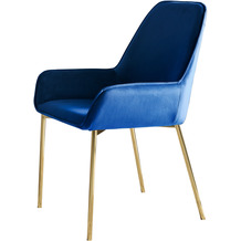 SalesFever Esszimmerstuhl blau Samt 2er Set Stuhlbeine in goldenem Messing, leicht abgeschrägte Armlehnen
