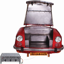 SIT THIS & THAT Carbecue Recycelte Auto-Front, innen mit einem Gasgrill rot